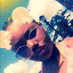 Meet your Posher, Jay